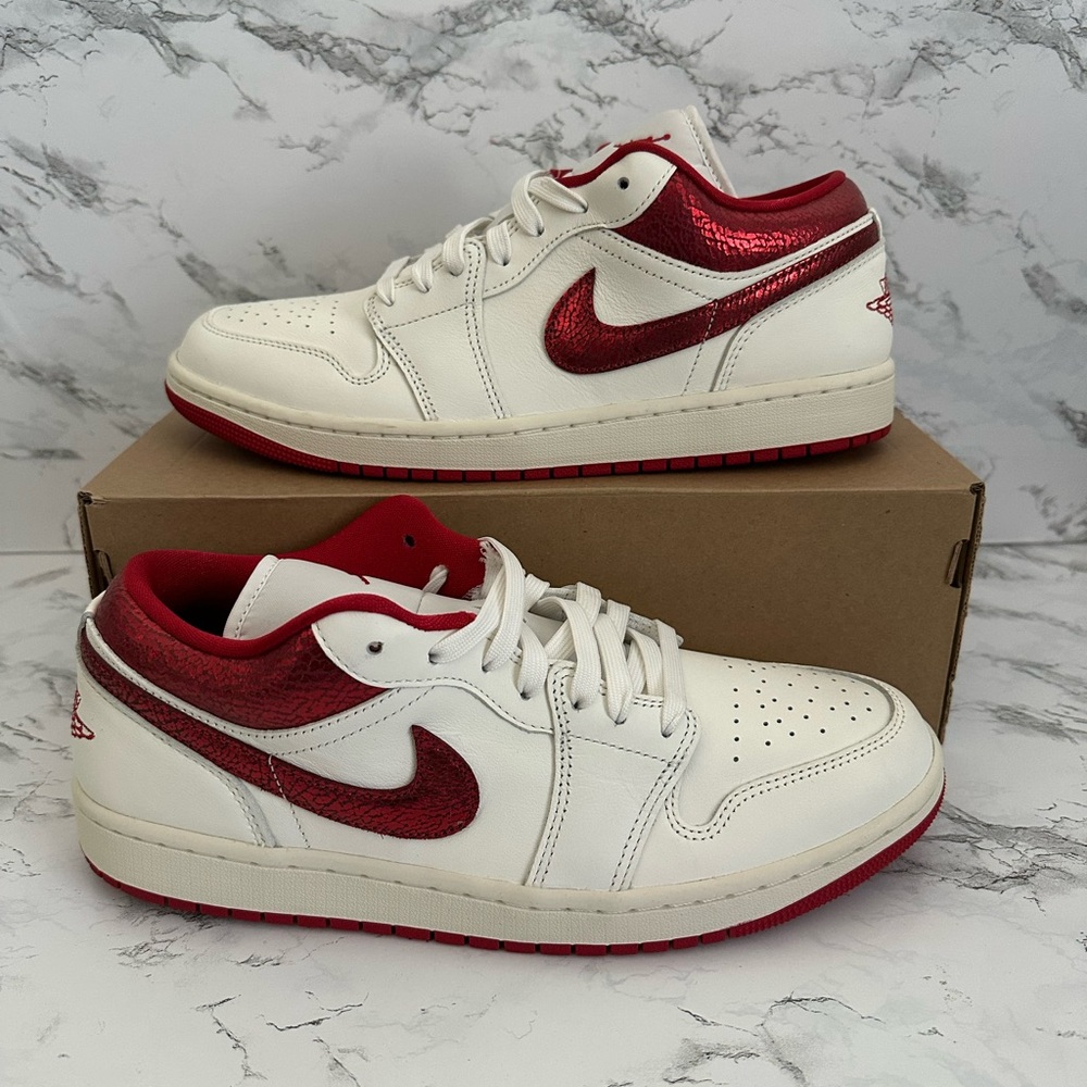 Nike Air Jordan 1 Low SE Cracked Ruby Sail Red Shoes HJ9338-106 Women’s Size 12